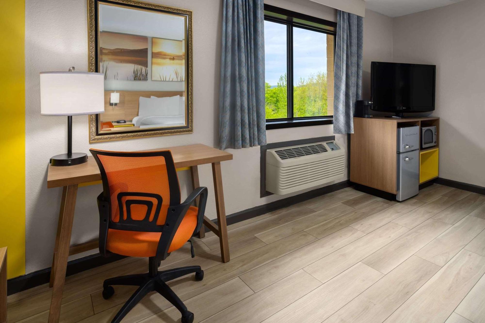 Days Inn By Wyndham Wurtsboro Екстериор снимка